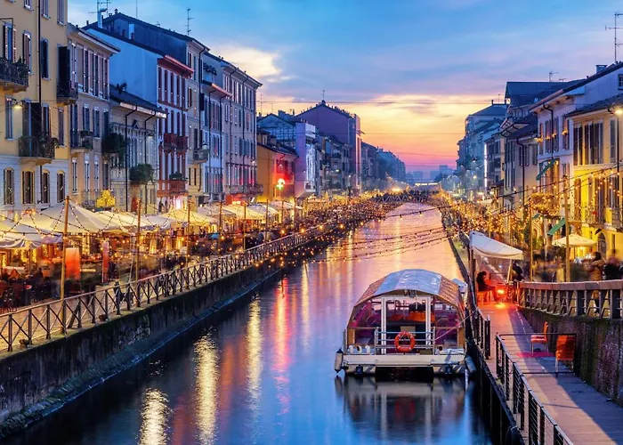 Deluxe 120 Mq , 4 Minuti A Piedi Dai Navigli * Milano
